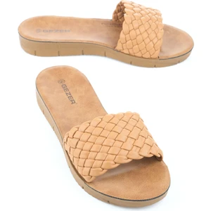 Yazlık Suni Deri Kadın Terlik