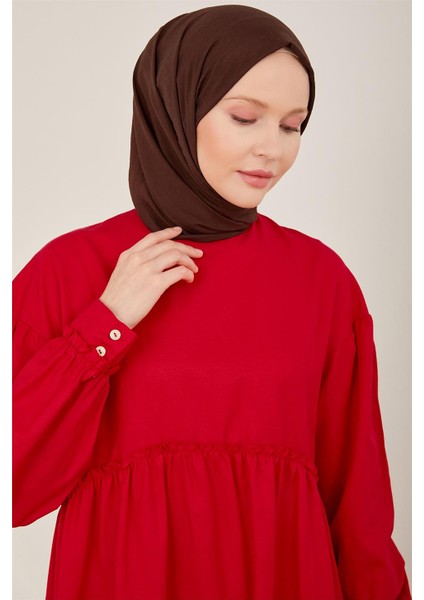 Beli ve Kolu Fırfırlı Pamuk Elbise 23Y9651 Kiraz