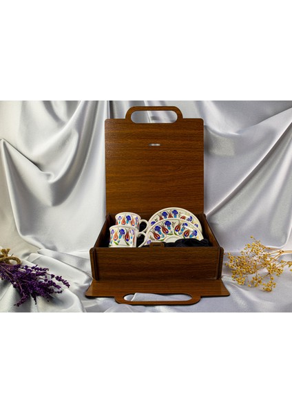 Altın Yaldızlı 2'li Ahşap Kutulu Fincan Takımı