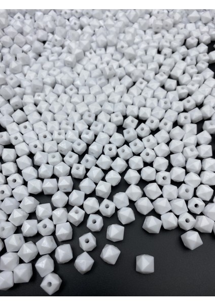 100GR 10MM Opak Beyaz Renk Küp, Kübik Model Akrilik Boncuk ,çanta Boncuğu (100GR,~200 Adet) fiyatları