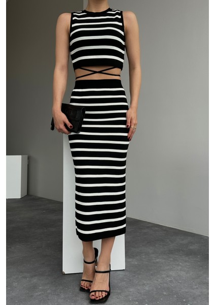 Kadın Siyah Bisiklet Yaka Kolsuz Bağlama Detaylı Crop Midi Etek Ikili Takım