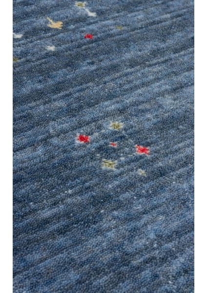 Zara Zr 06 Blue Q Otantik Desenli Özel Hav Vermeyen ve Kolay Temizlenebilir Tensel Kullanılarak El Emeği ile Özel Tezgahlarda Üretilen Modern Uşak Halısı