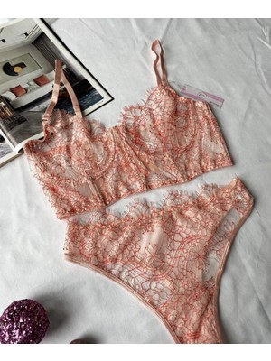 Eleos Boutique Pembe Dantel Bralet Iç Çamaşır Takımı