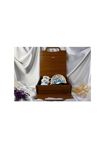 Altın Yaldızlı 2li Ahşap Kutulu Fincan Takımı