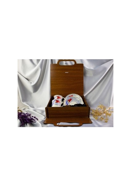 Altın Yaldızlı 2li Ahşap Kutulu Fincan Takımı