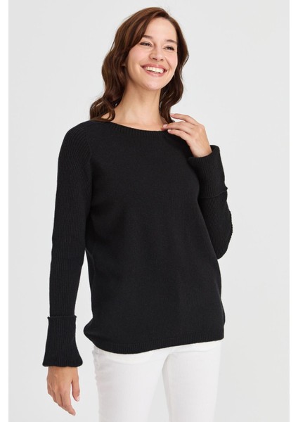 Kadın Sıfır Yaka Kolları Yırtmaçlı Kazak Siyah