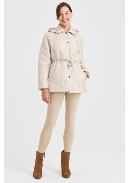 Kadın Kapüşonlu Beli Bağcıklı Kapitone Kaban Bej fiyatları