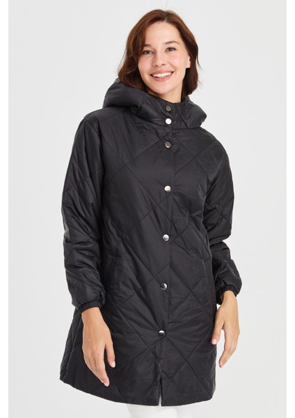 Kadın Şişme Kareli Uzun Kaban Siyah