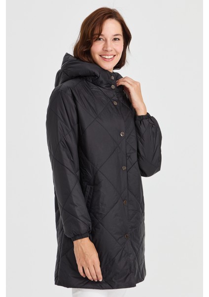 Kadın Şişme Kareli Uzun Kaban Siyah indirimleri