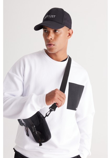 Erkek Beyaz Loose Fit Içi Polarlı 3 Iplik Bisiklet Yaka Baskılı Sweatshirt