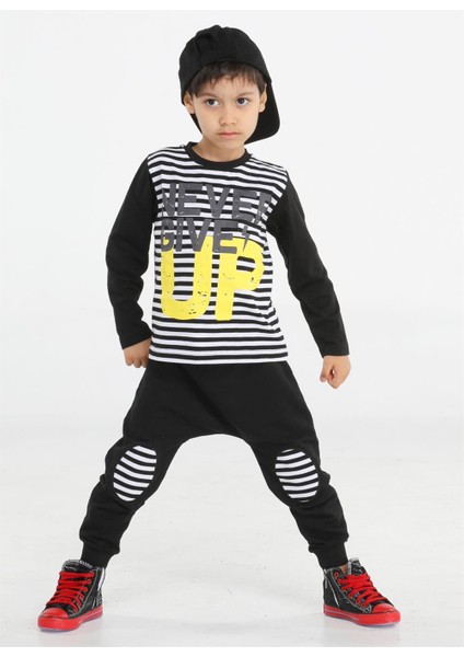 Up Çizgili Erkek Çocuk Pantolon + T-Shirt Takım