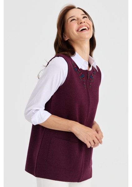 Kadın Sıfır Yaka Kenarı Dantel Işlemeli Yün Yelek K.mürdüm modelleri