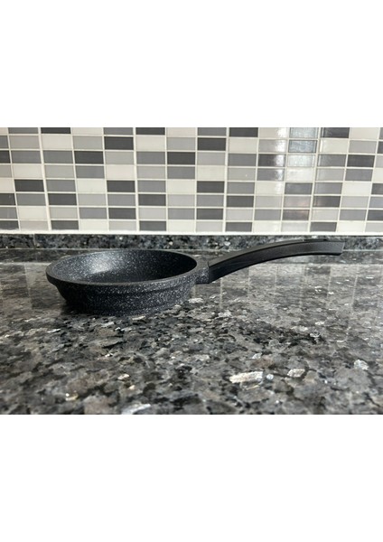 Elit Döküm Tava 18 cm fiyatları