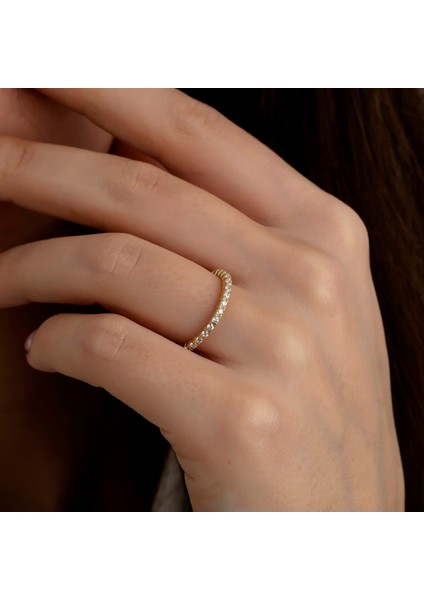 Altın Taşlı Yarım Tur Kombinlenebilir Minimal Yüzük