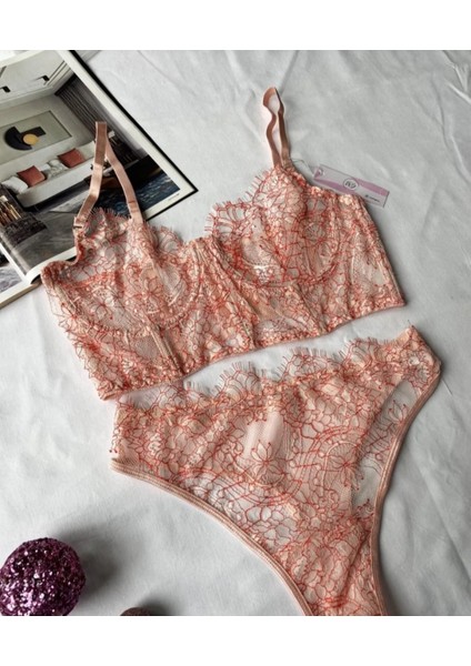 Eleos Boutique Pembe Dantel Bralet Iç Çamaşır Takımı