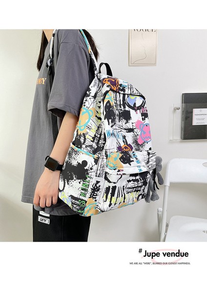 Büyük Kapasiteli Grafiti Okul Çantası (Yurt Dışından) modelleri