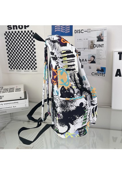 Büyük Kapasiteli Grafiti Okul Çantası (Yurt Dışından) fırsatları