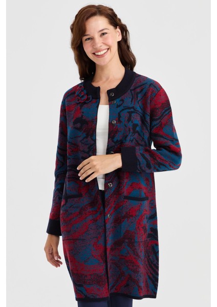 Kadın Dik Yaka Renkli Dalga Desenli Uzun Yün Kaban K.lacivert