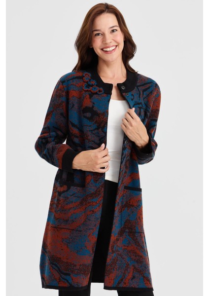 Kadın Dik Yaka Renkli Dalga Desenli Uzun Yün Kaban Siyah fiyatları