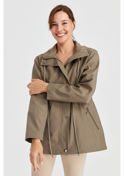 Kadın Kapüşonlu Kısa Trençkot Yeşil fırsatları