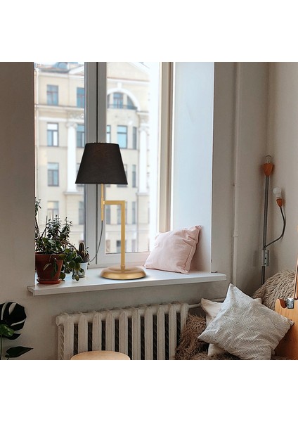 Favla Siyah Şapkalı Eskitme Masa Lambası Modern Tasarım Ayarlanabilir Retro Abajur