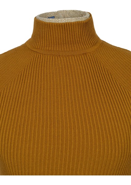 Yarım Balıkçı İnce Fitil Slim Fit Erkek Triko