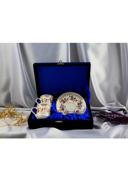 2'li Altın Yaldızlı Porselen Fincan Takımı Kadife Kutulu