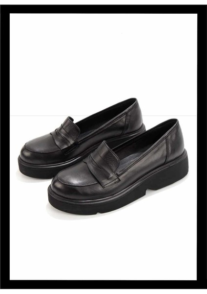 Siyah Hakiki Deri Kadın Loafer Ayakkabı K01195053103