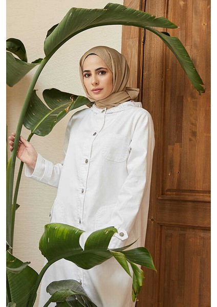 6329-Kapşonlu Denim Kap Beyaz fiyatları