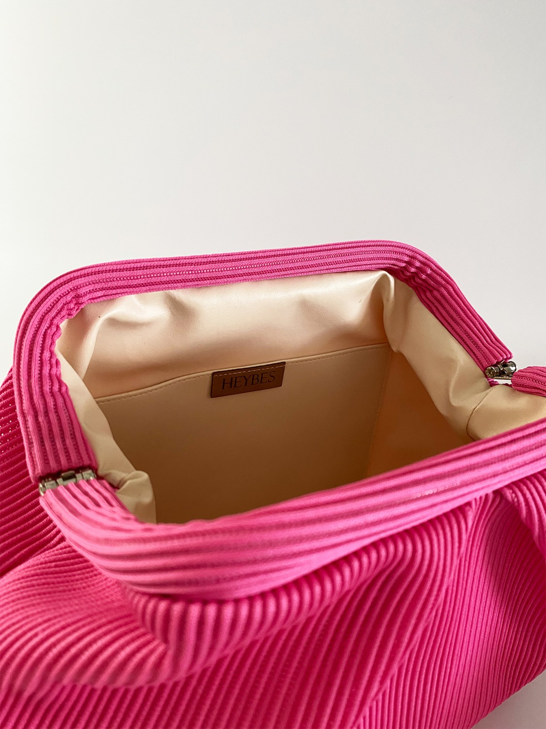 Heybes Kadın Neon Yeşil Piliseli Clutch El Çantası Dokuma Kumaş ile Casual Kullanım için Şık görsel 2