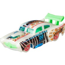 Hot Wheels Monster Trucks Karanlıkta Parlayan Araçlar Paketi, 3 yaş ve üzeri, HCB57