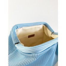 Heybes Kadın Açık Mavi Piliseli Clutch El Çantası