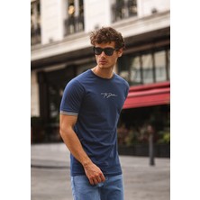 Aziso Nakışlı Slim Fit Erkek Tişört %100 Pamuk Bisiklet Yaka T-Shirt