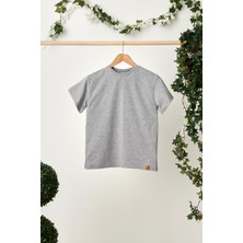 Babygiz Gri Erkek Çocuk Kısa Kollu Bisiklet Yaka Terletmez, Yumuşak Rahat %100 Pamuklu Penye T-Shirt