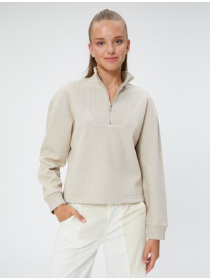 Koton Yarım Fermuarlı Sweatshirt Rahat Kesim Dik Yaka Dokulu