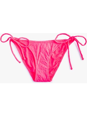 Koton Çiçek Dokulu Bikini Altı Normal Bel Bağlama Detaylı