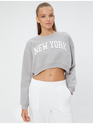 Koton Crop Sweatshirt Slogan Baskılı Rahat Kesim Uzun Kollu