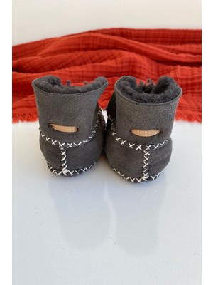 Babywom Önden Bağcıklı Süet Bebek Botu
