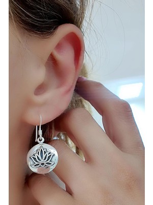 Ose Shop Lotus Çiçeği Figürlü 925 Ayar Gümüş Küpe