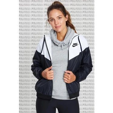 Womens nike 2024 windbreaker suit