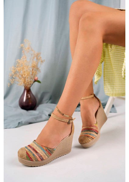 Dolgu Topuk Çok Renkli Ayakkabı fiyatları