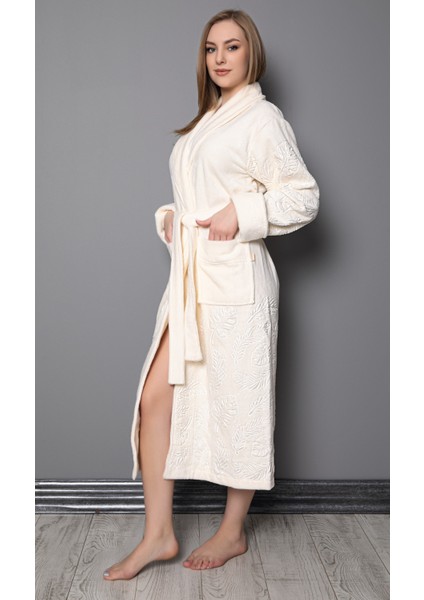 Krem Şal Yaka Eteği Jakarlı Bambu Pamuklu Bayan Bornozu