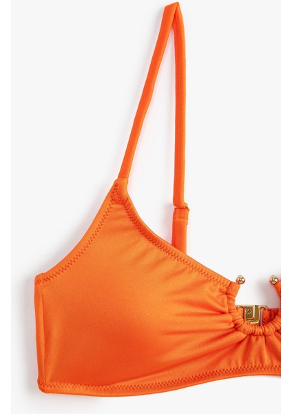 Bikini Üstü Pencere Detaylı Büzgülü Metal Aksesuarlı İnce Askılı
