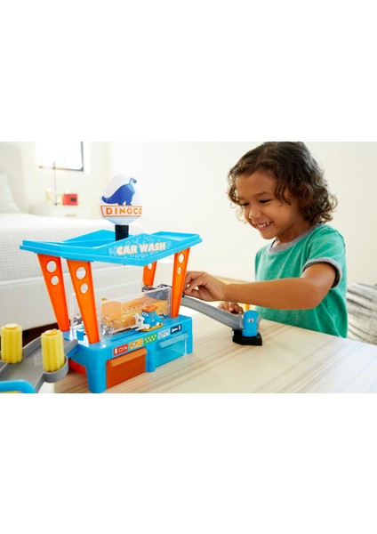 Dinoco Araba Yıkama Seti Etkileşimli Oyun Deneyimi Renk Değiştiren Araba ile 4 Yaş ve Üzeri fiyatları
