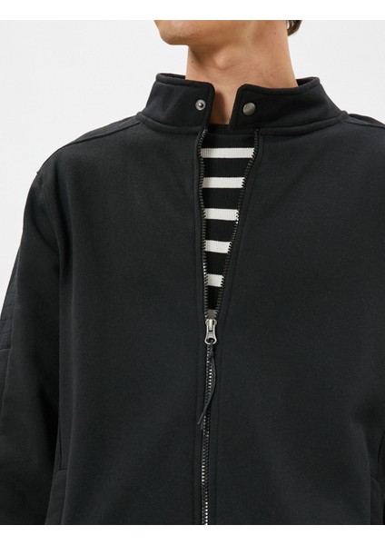 Fermuarlı Sweatshirt Cep Detaylı Yuvarlak Yaka Çıtçıt Düğmeli