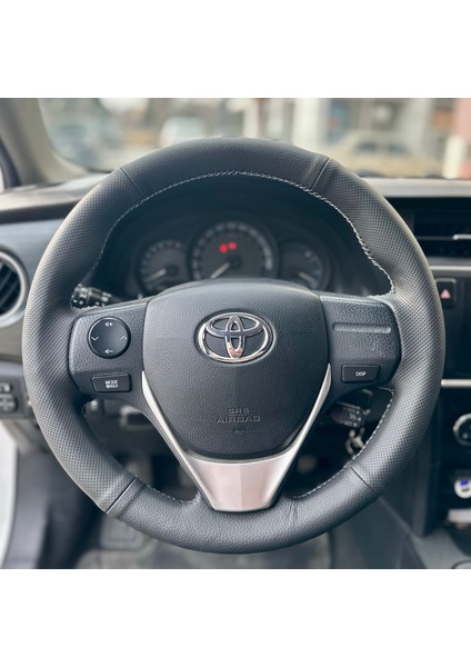 Toyota Corolla 2013-2018 Araca Özel Direksiyon Kılıfı (Noktalı Düz Gri Dikişli)