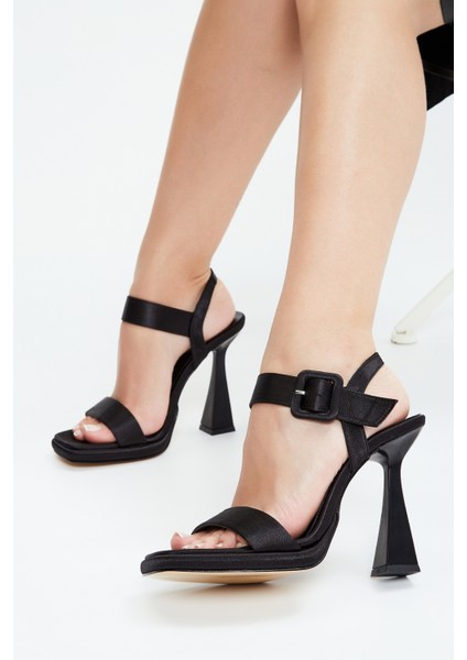 Ambra Kadın Siyah Saten Vegan Topuklu Ayakkabı 292 404 Bn Sndlt Y23 modelleri