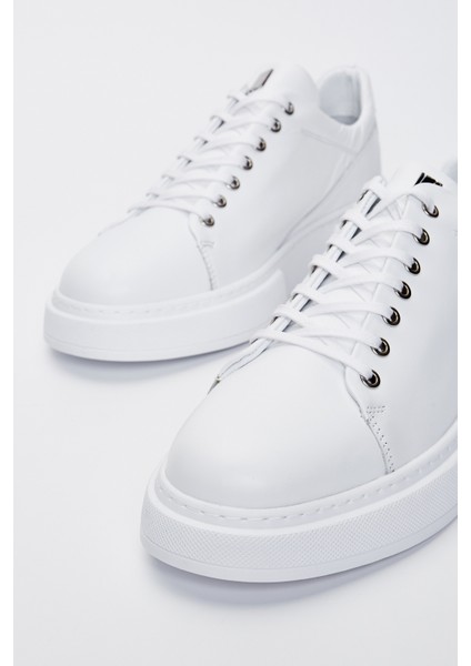 Livio Erkek Beyaz Nappa Hakiki Deri Sneakers & Spor Ayakkabı 352 18004 Erk Ayk Y23 fırsatları