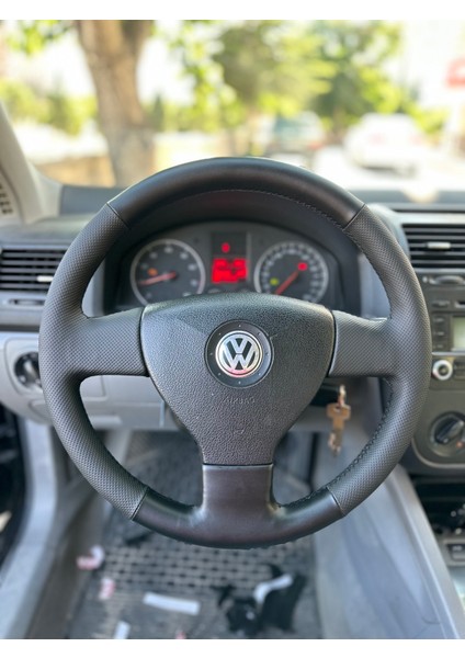 Volkswagen Golf 5 Tuşsuz Araca Özel Direksiyon Kılıfı (Nokta Soft Bentley Siyah Dikişli)