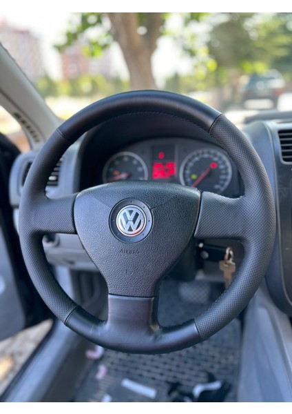 Volkswagen Golf 5 Tuşsuz Araca Özel Direksiyon Kılıfı (Nokta Soft Bentley Siyah Dikişli) fırsatları